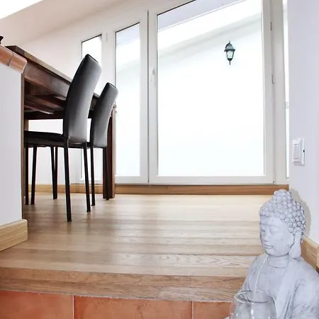Realkasa Lovin House Apartmán