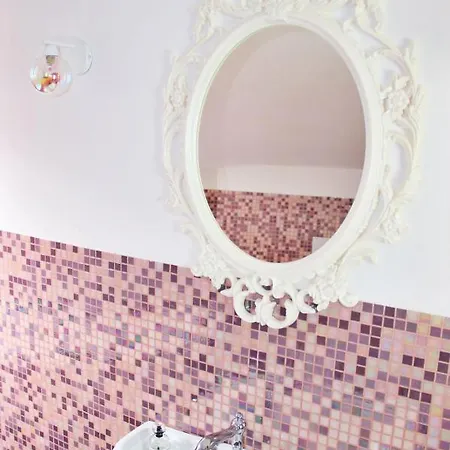 Апартаменты Realkasa Lovin House *